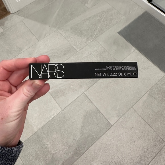 New NARS Radiant Creamy Concealer Madeline L2.3 - Picture 2 of 3